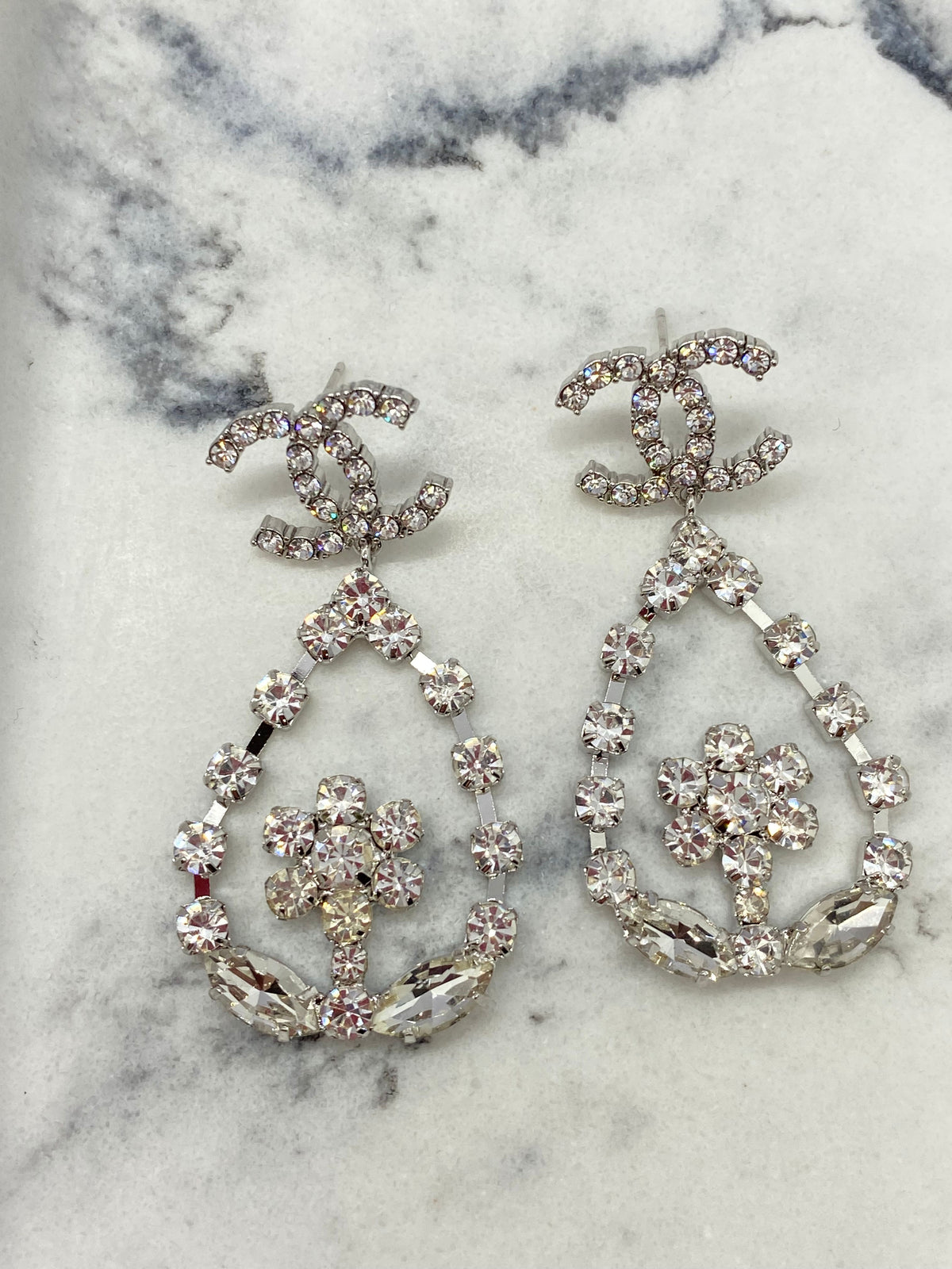 CHANEL CC Silver Tone Rhinestone Chandelier Earrings - Pre owned