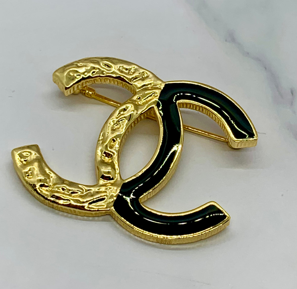 CHANEL CC Gold Tone Black Enamel Brooch Pin - Pre owned