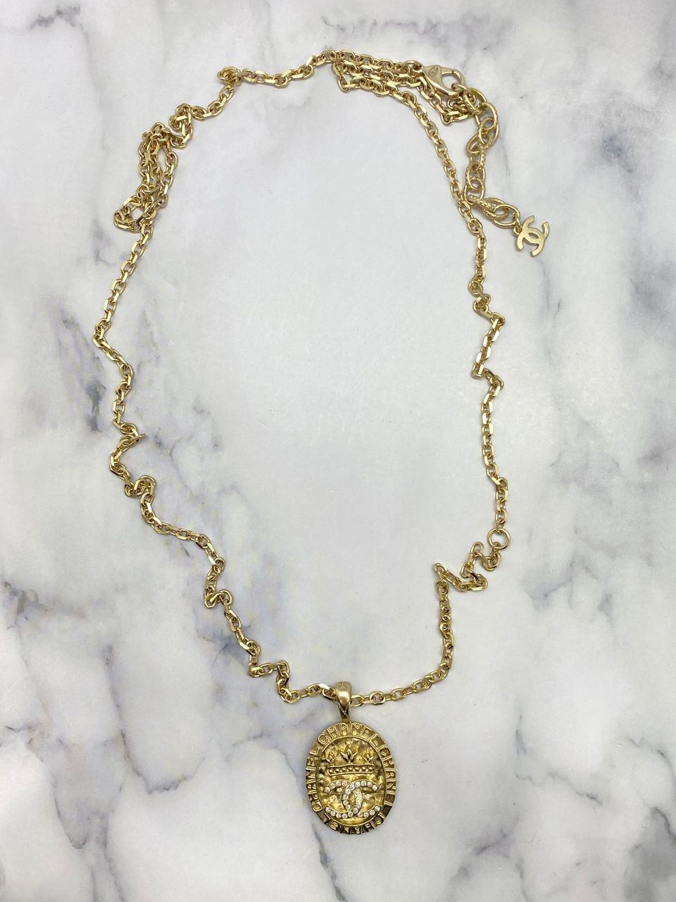 CHANEL CC Gold Tone Pendant Necklace - Pre owned