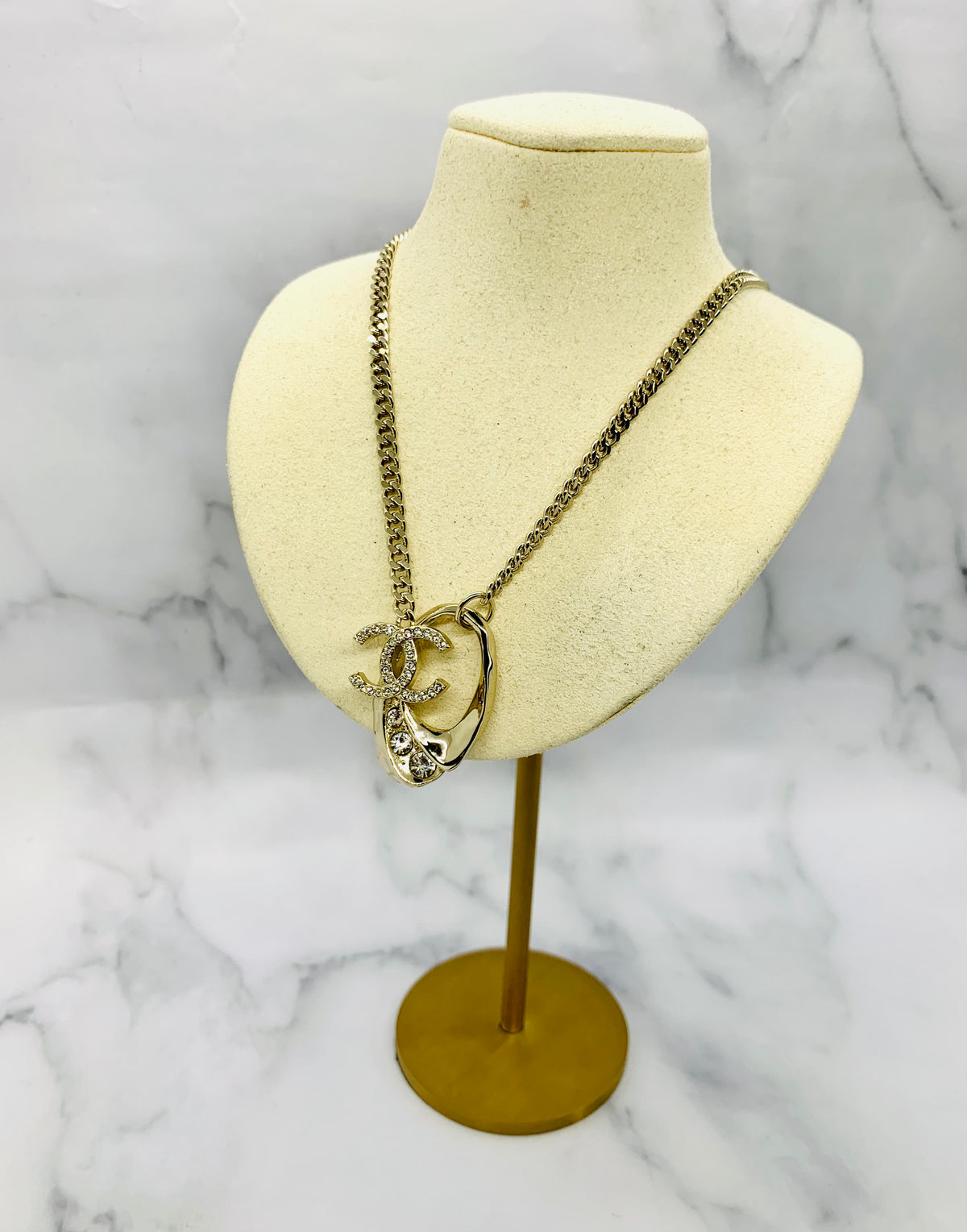 CHANEL CC Rhinestone Pendant Chain Necklace - Pre owned