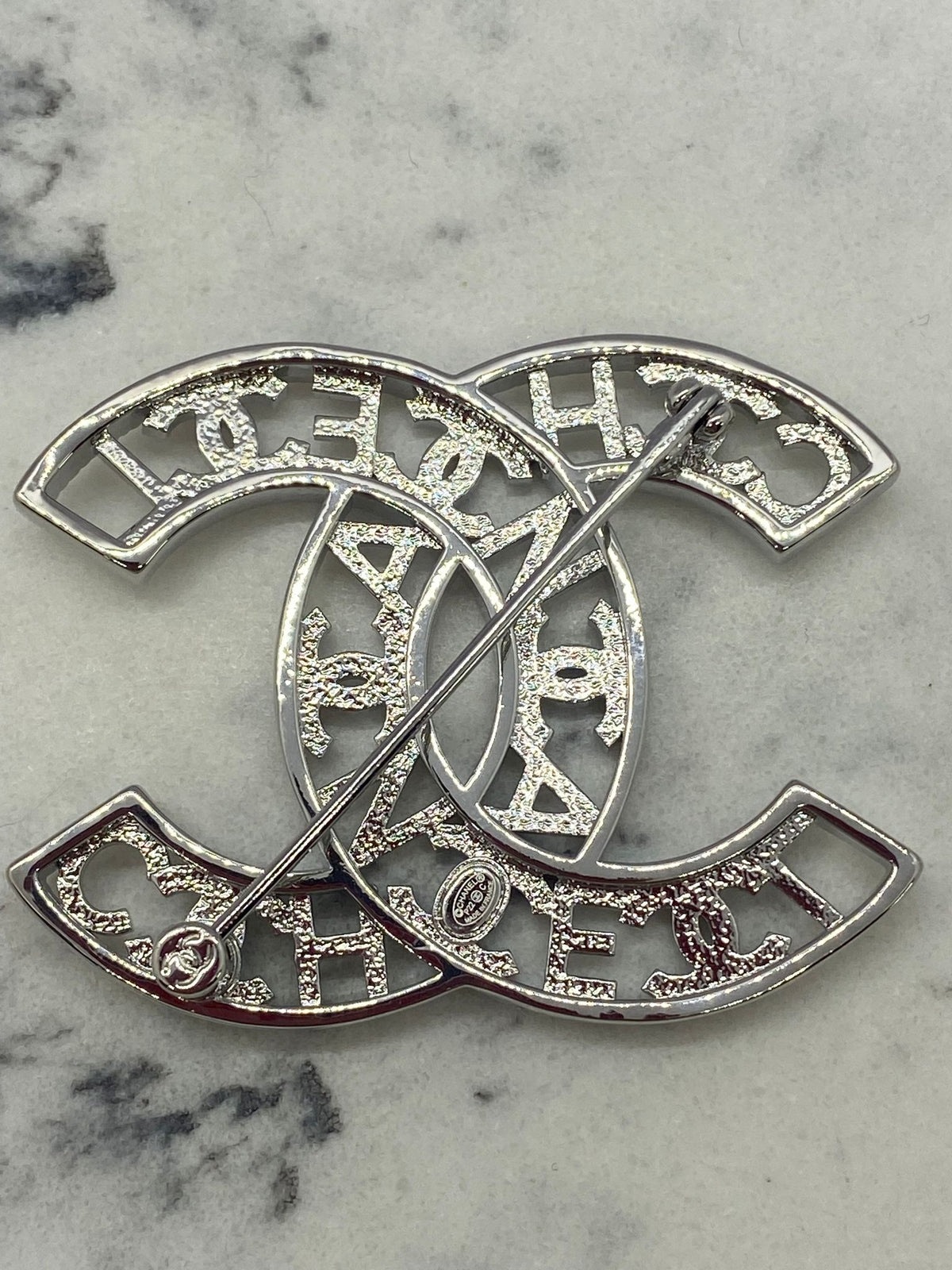 CHANEL CC Silver Tone Rhinestone Brooch Pin - Pre owned