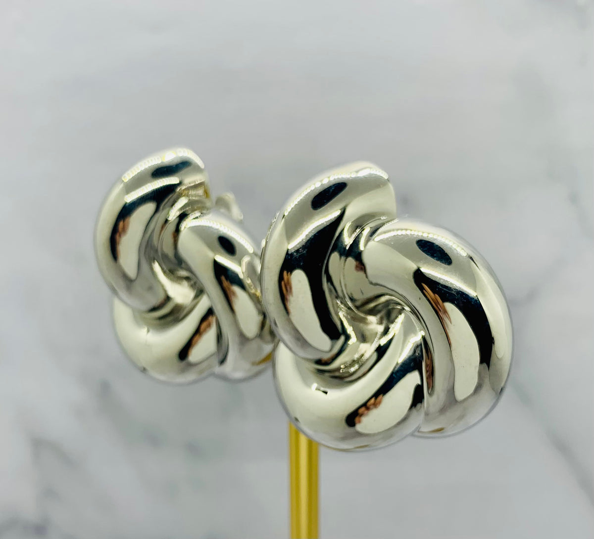 YSL YVES SAINT LAURENT Silver Knot Clip On Earrings - Pre owned