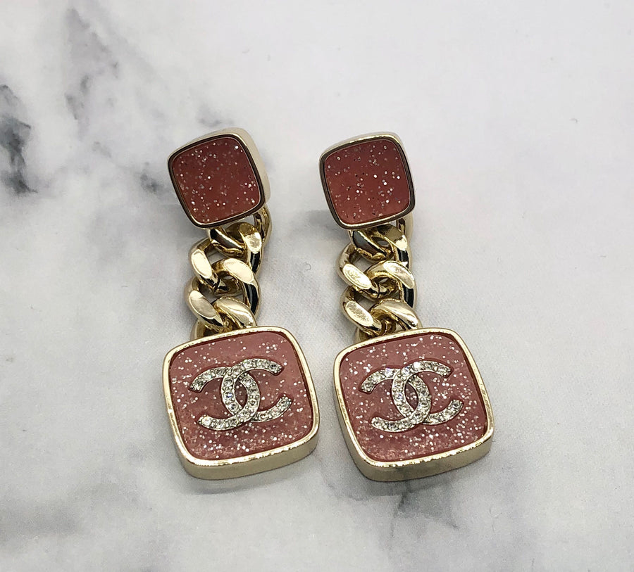 CHANEL CC Coral Chain Pendant Earrings - Pre owned