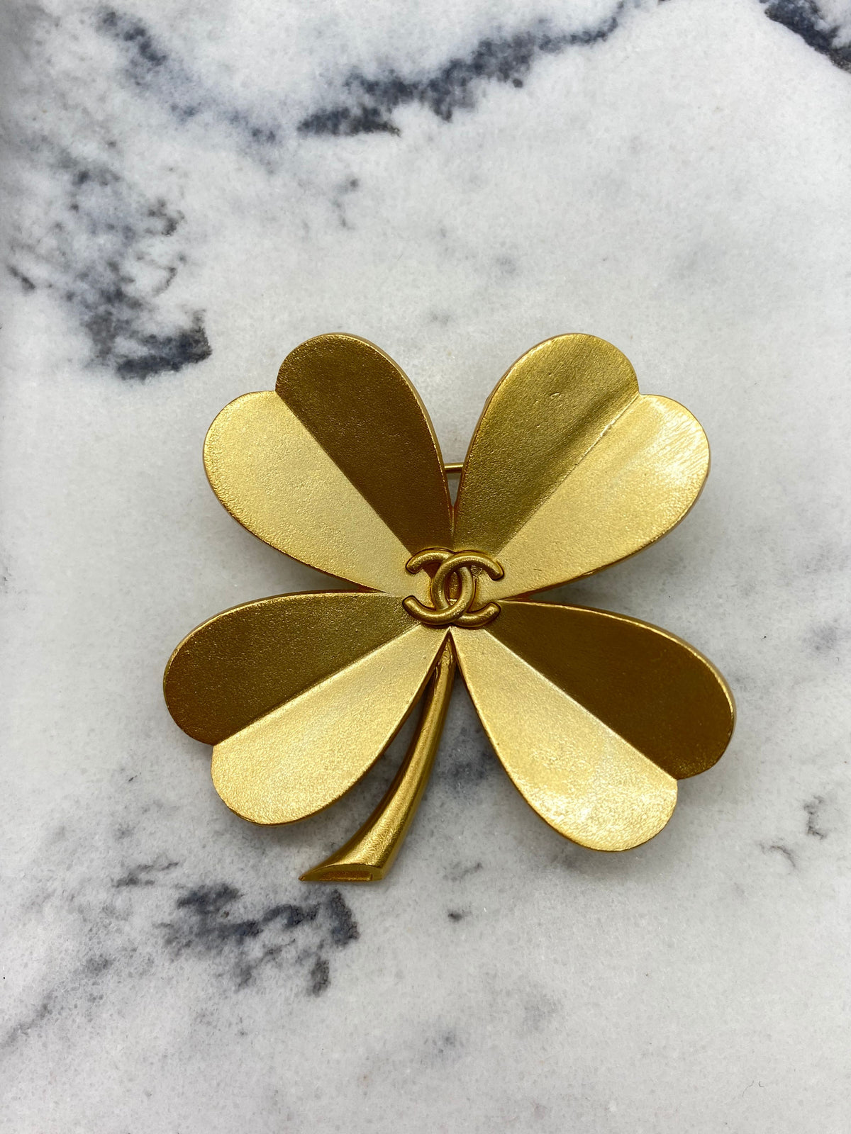 CHANEL CC Vintage Gold Tone Clover Brooch Pin - USED