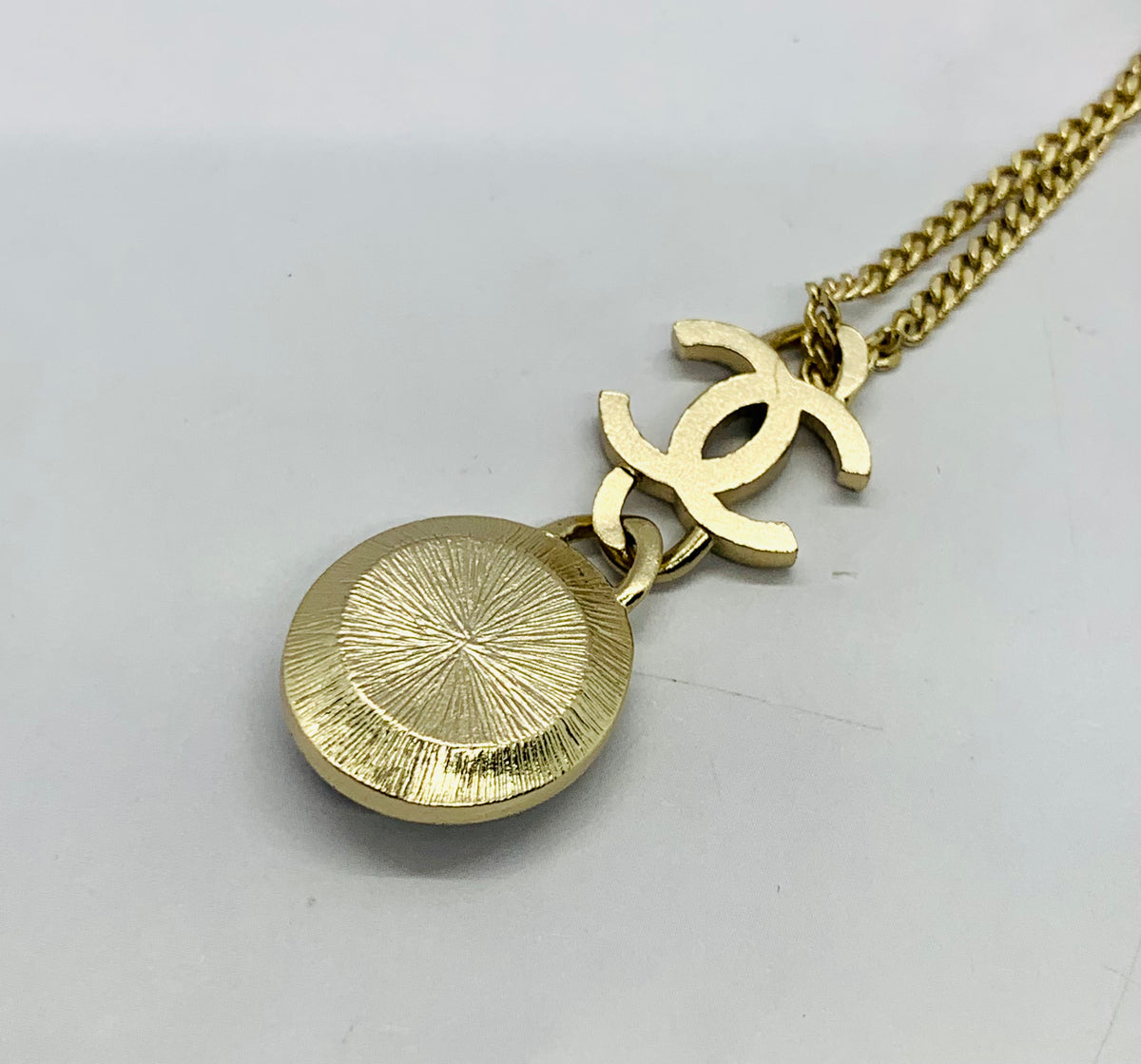 CHANEL CC Pendant Necklace - Pre owned