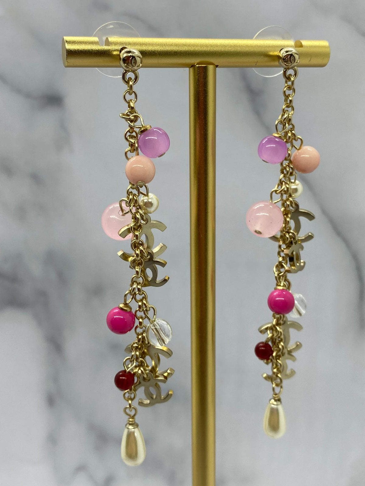 CHANEL CC Pink Pendant Earrings - Pre owned