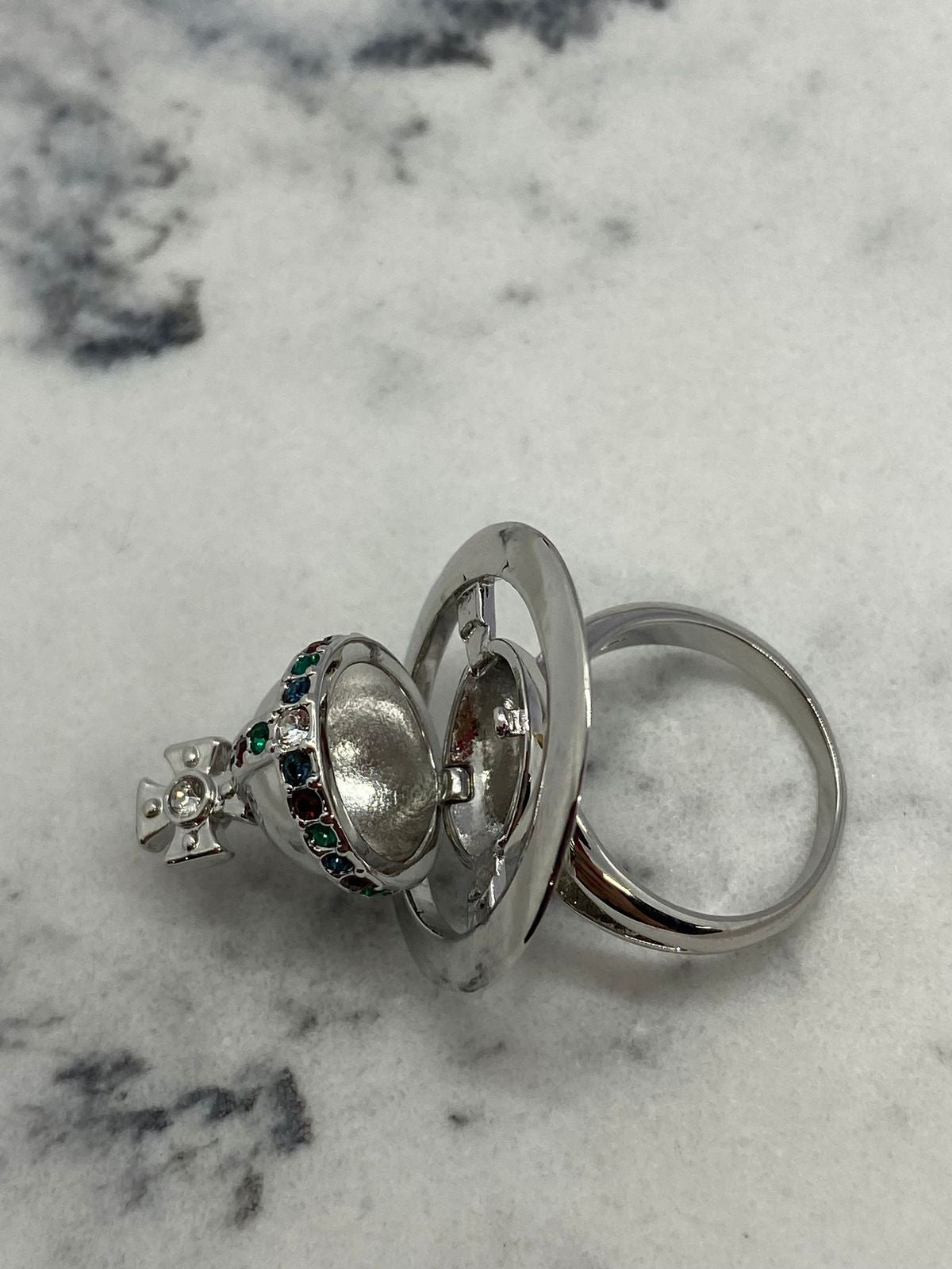 VIVIENNE WESTWOOD Orb Silver Tone Ring - Size 7 M