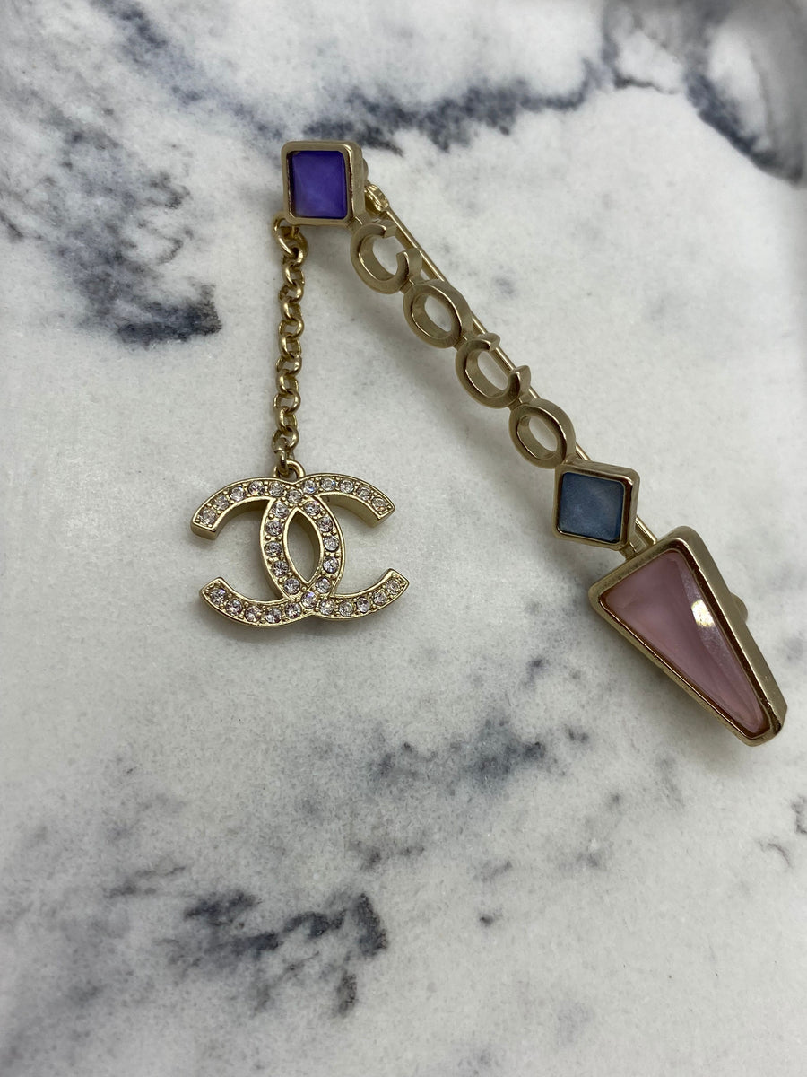 CHANEL CC Coco Arrow Brooch Pin - Pre owned