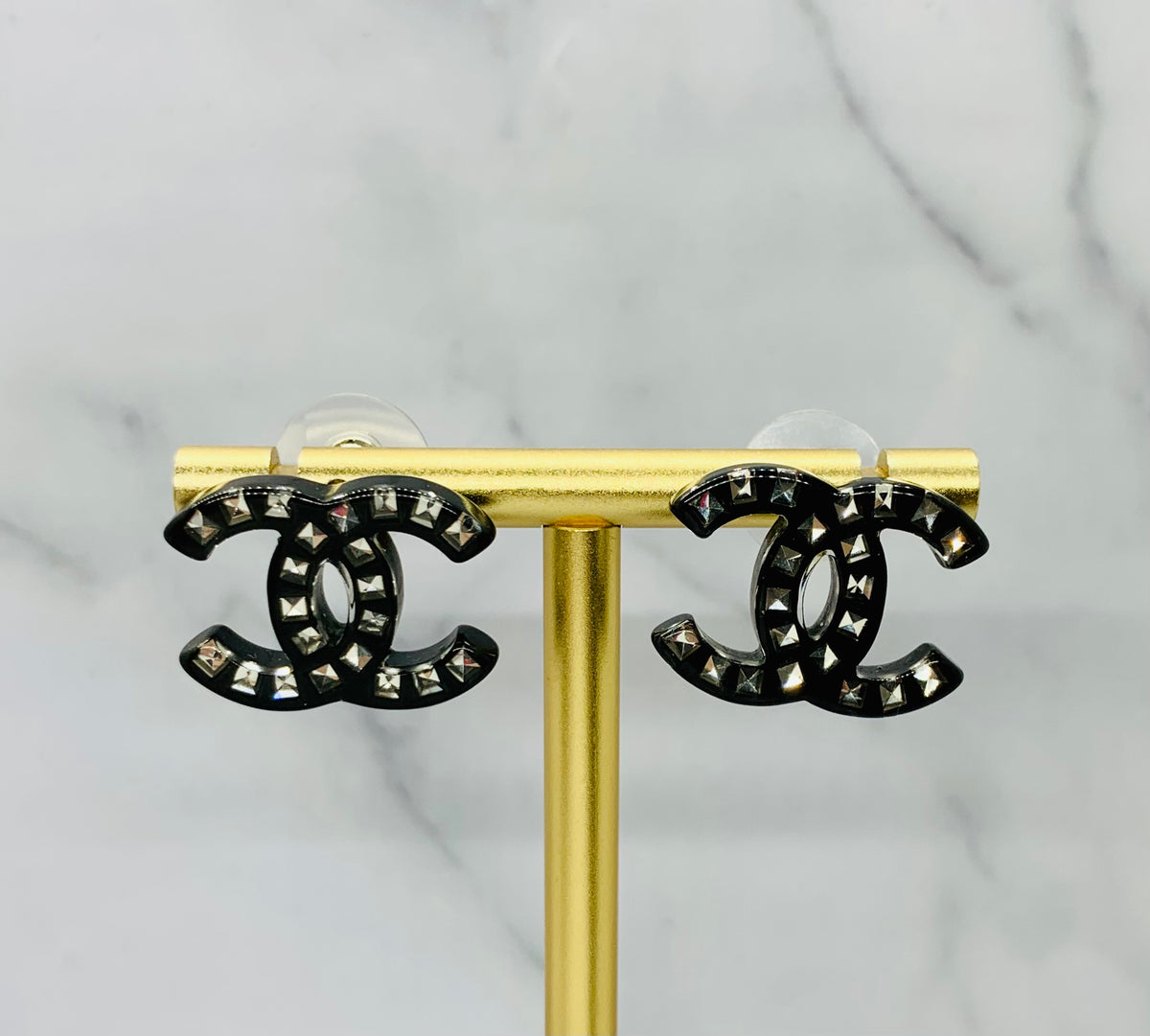 CHANEL CC Striped Earrings - Pre owned