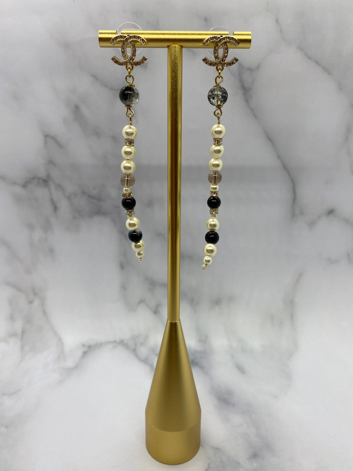CHANEL CC Pearl Pendant Earrings - Pre owned