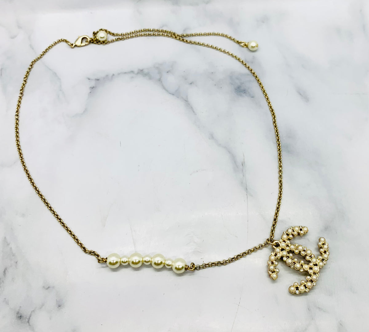 CHANEL CC 2019 Pendant Charm Necklace - USED