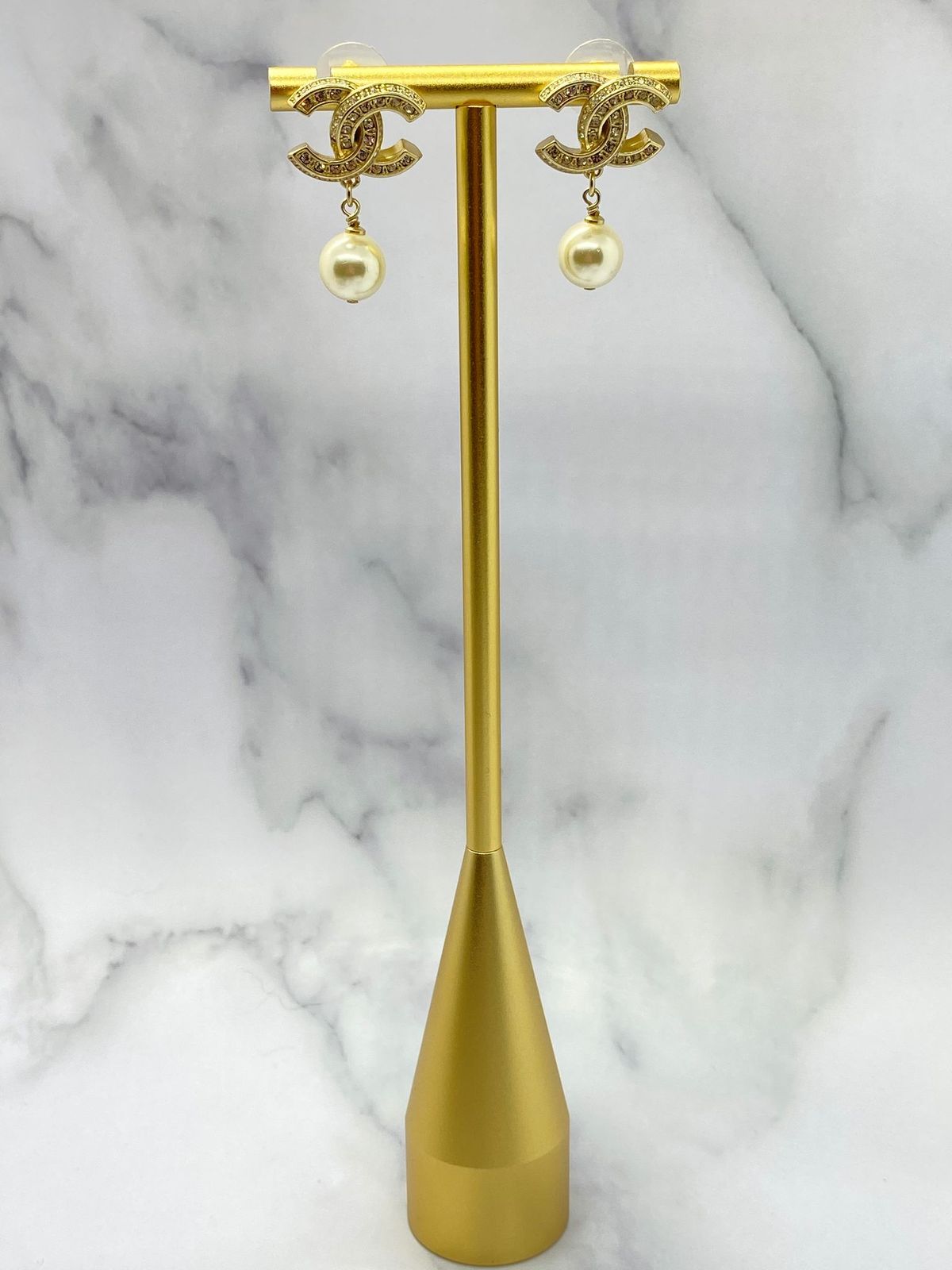 CHANEL CC Rhinestone & Pearl Pendant Earrings - USED