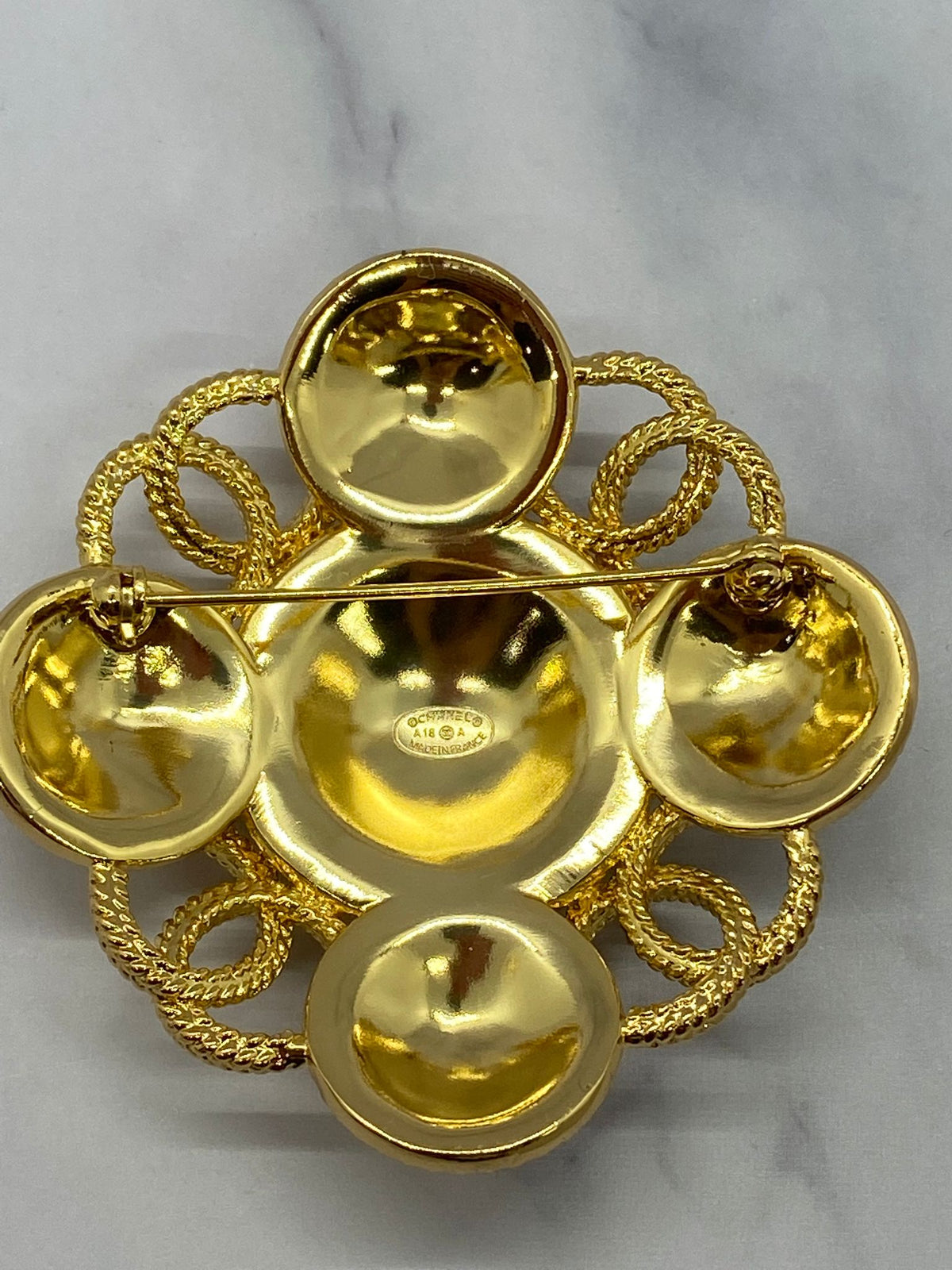 CHANEL CC Gold Statement Brooch Pin - Pre owned