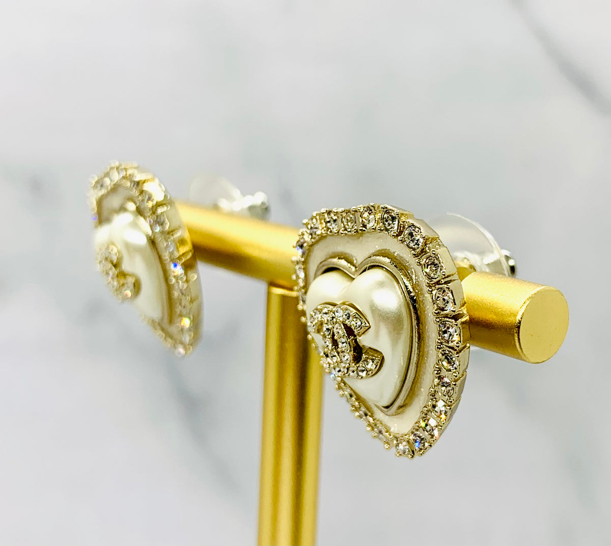 CHANEL CC Heart Shape Rhinestone Earrings - Pre owned