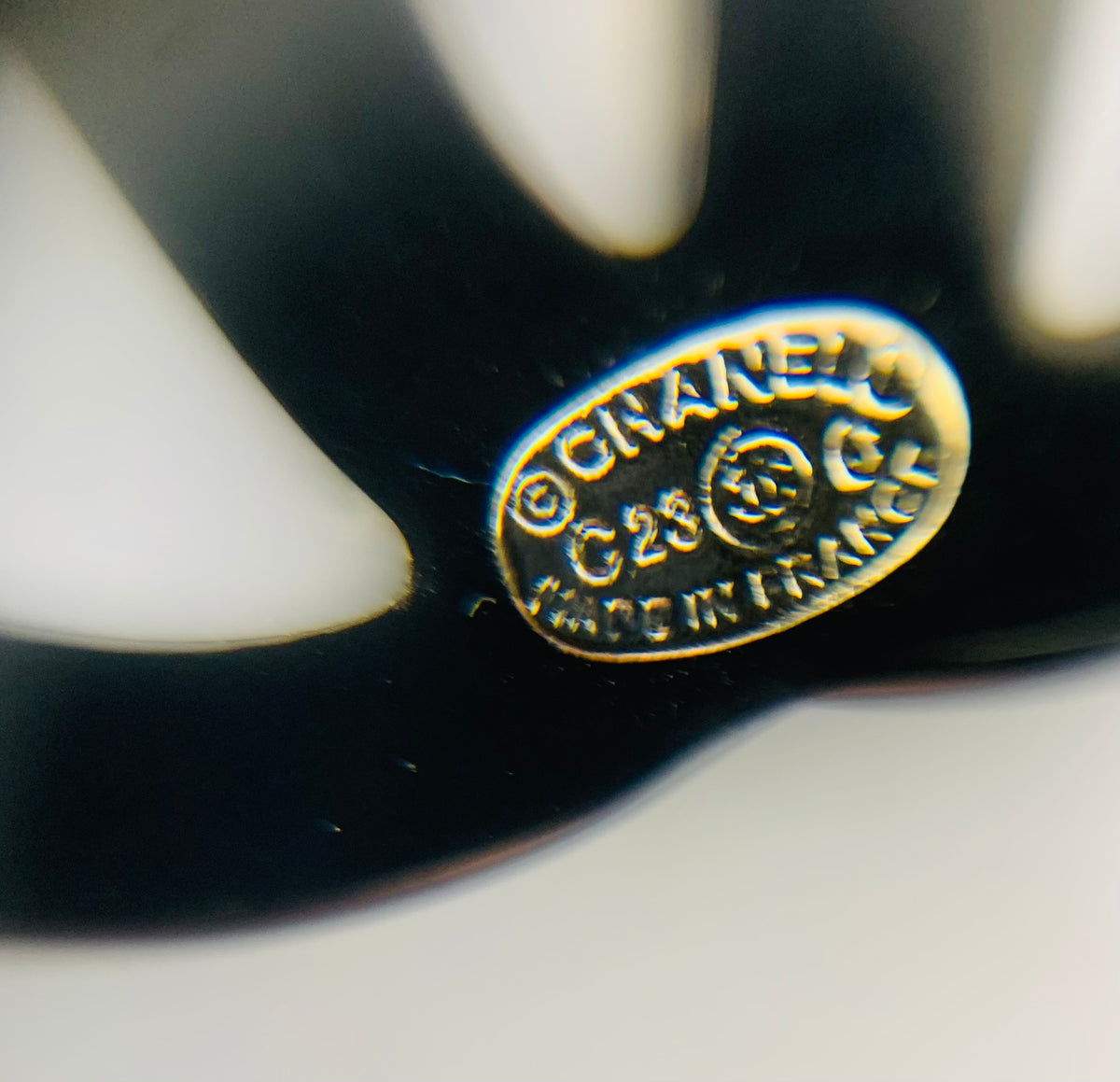 CHANEL CC Striped Earrings - Pre owned
