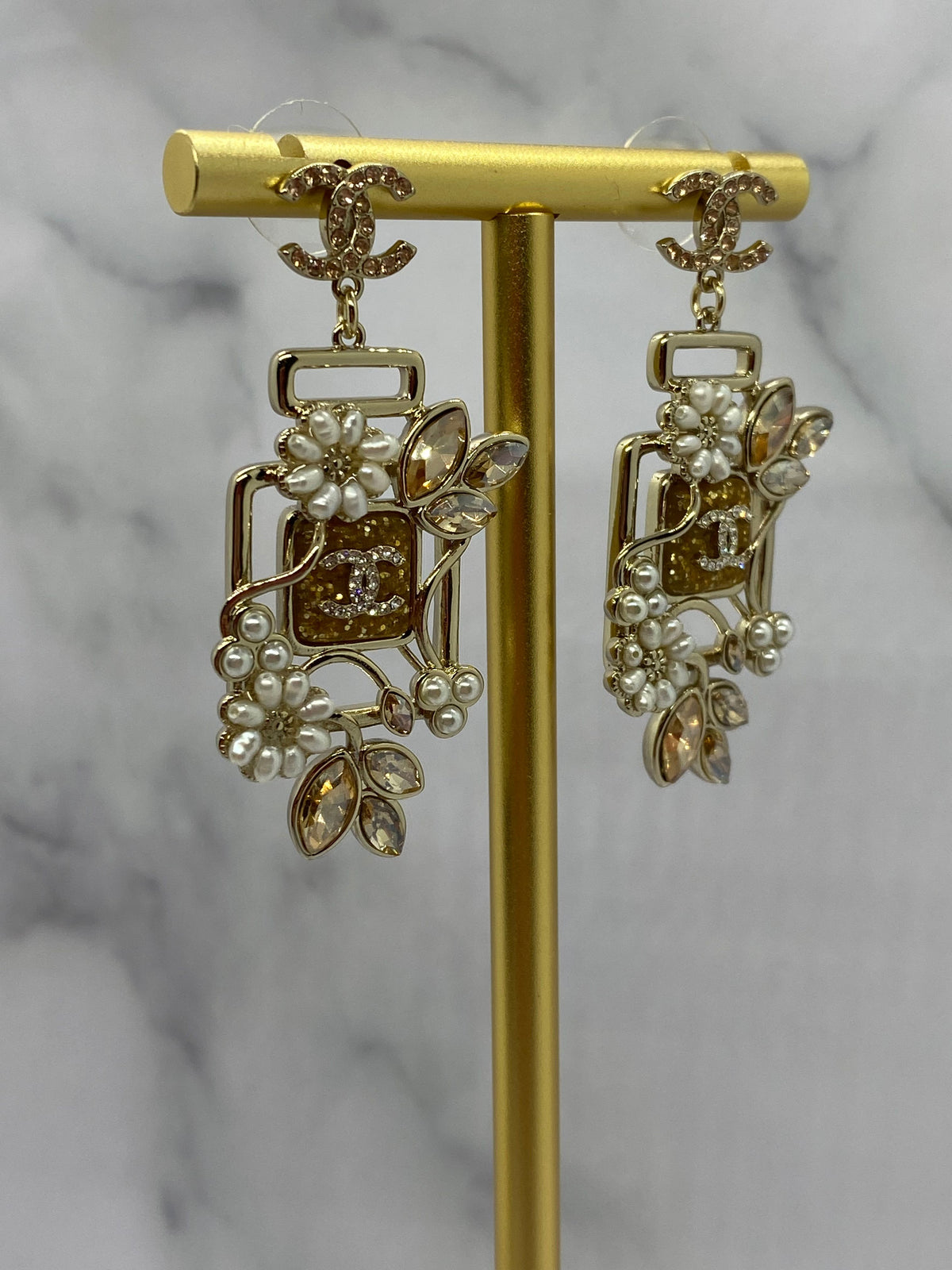 CHANEL CC Floral Bottle Earrings - Pre owned