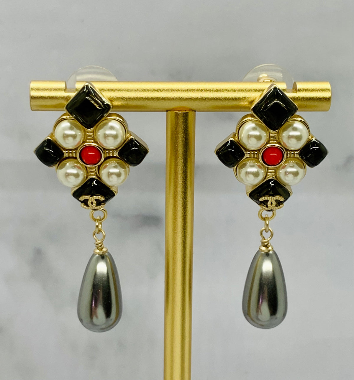 CHANEL CC 2016 Vintage Earrings - USED