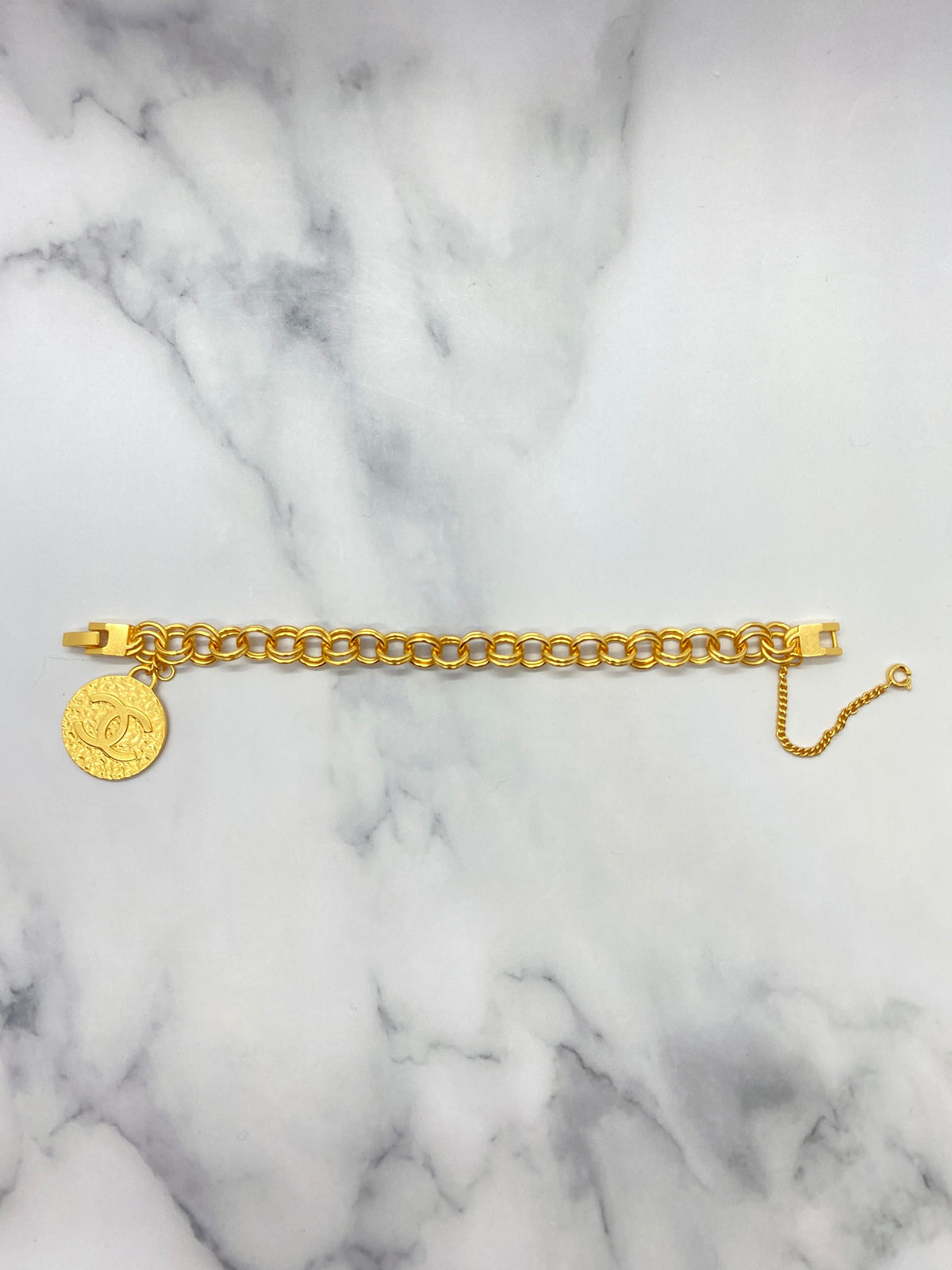 CHANEL CC Gold Tone VINTAGE bracelet - USED