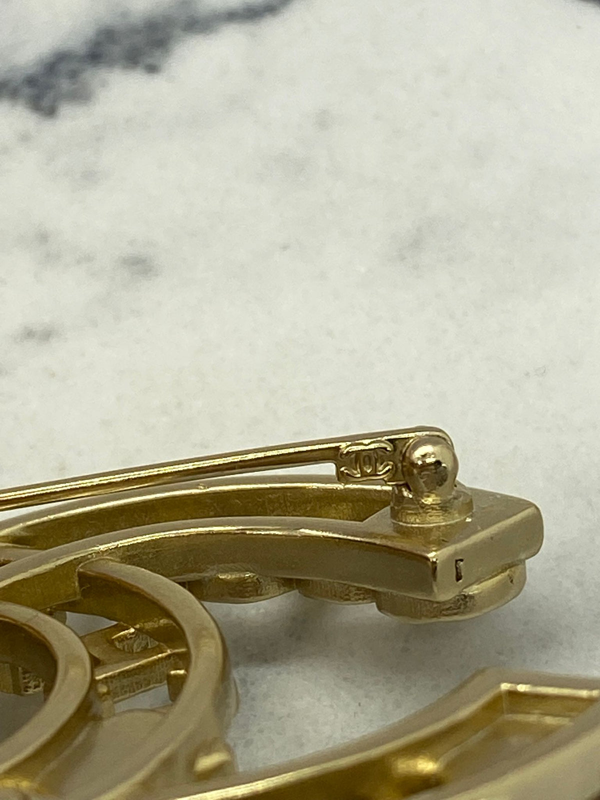 CHANEL CC Pastel Light Gold Brooch Pin - Pre owned