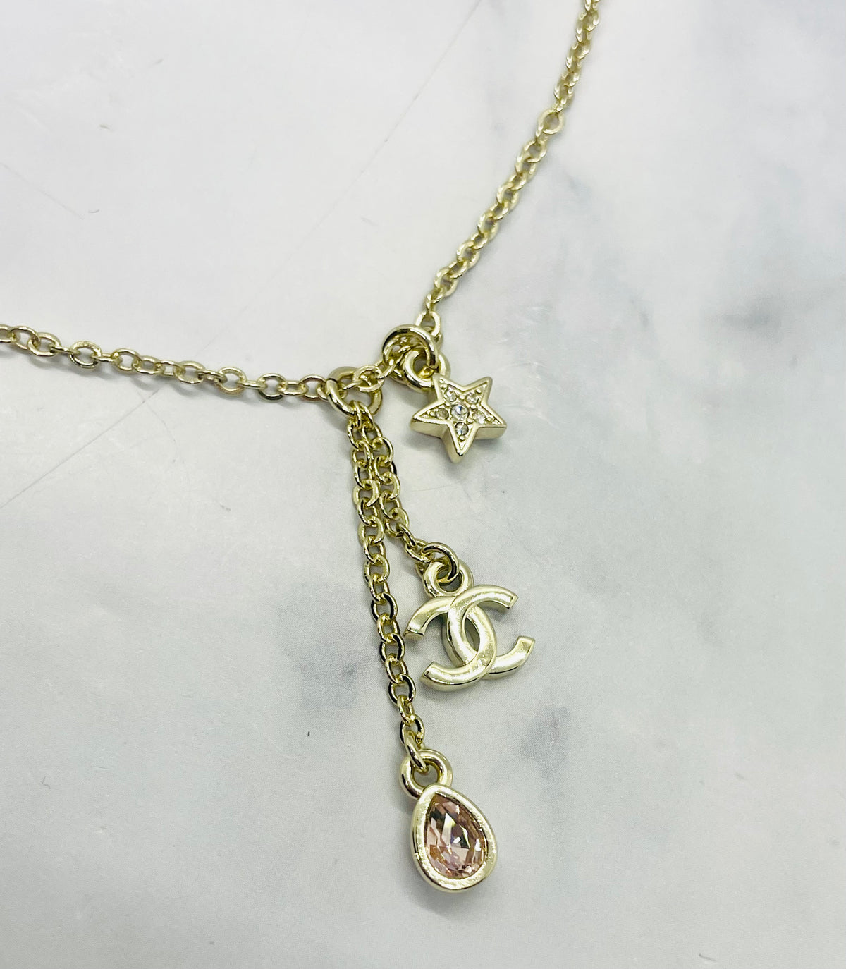 CHANEL CC Star Rhinestone Pendant Necklace - Pre owned