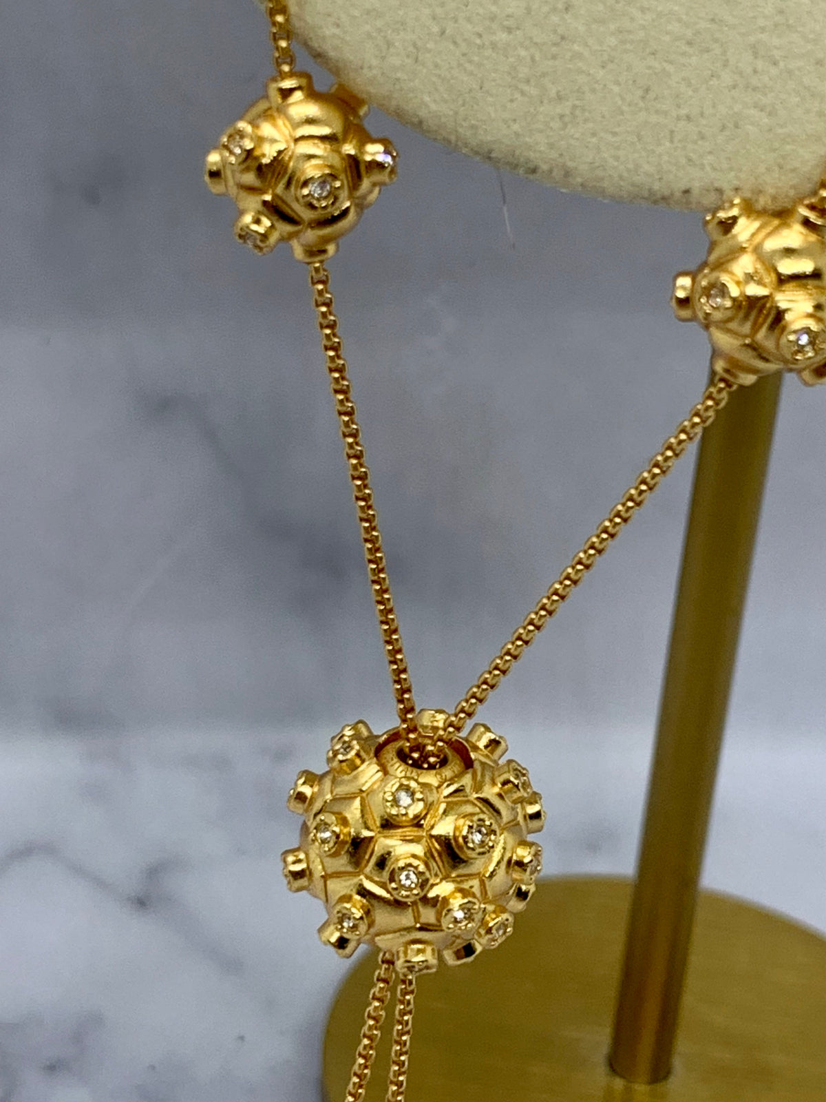BOTTEGA VENETA Cluster Pendant Necklace - Pre owned