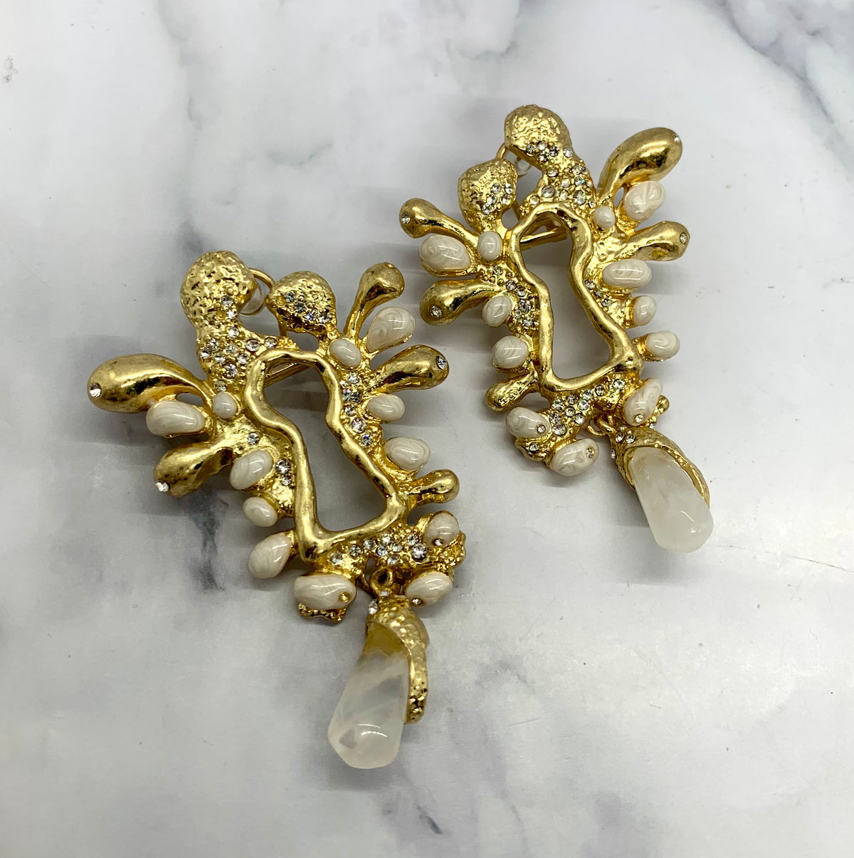 SCHIAPARELLI Statement Key Hole Gold Earrings - Pre owned