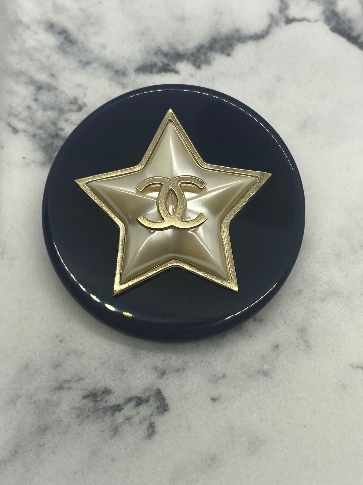 CHANEL CC Star Button Acrylic Pin - USED