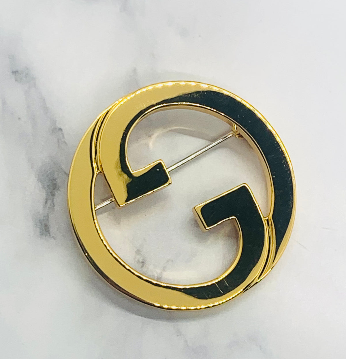 GUCCI GG Gold Tone Brooch Pin - Pre owned