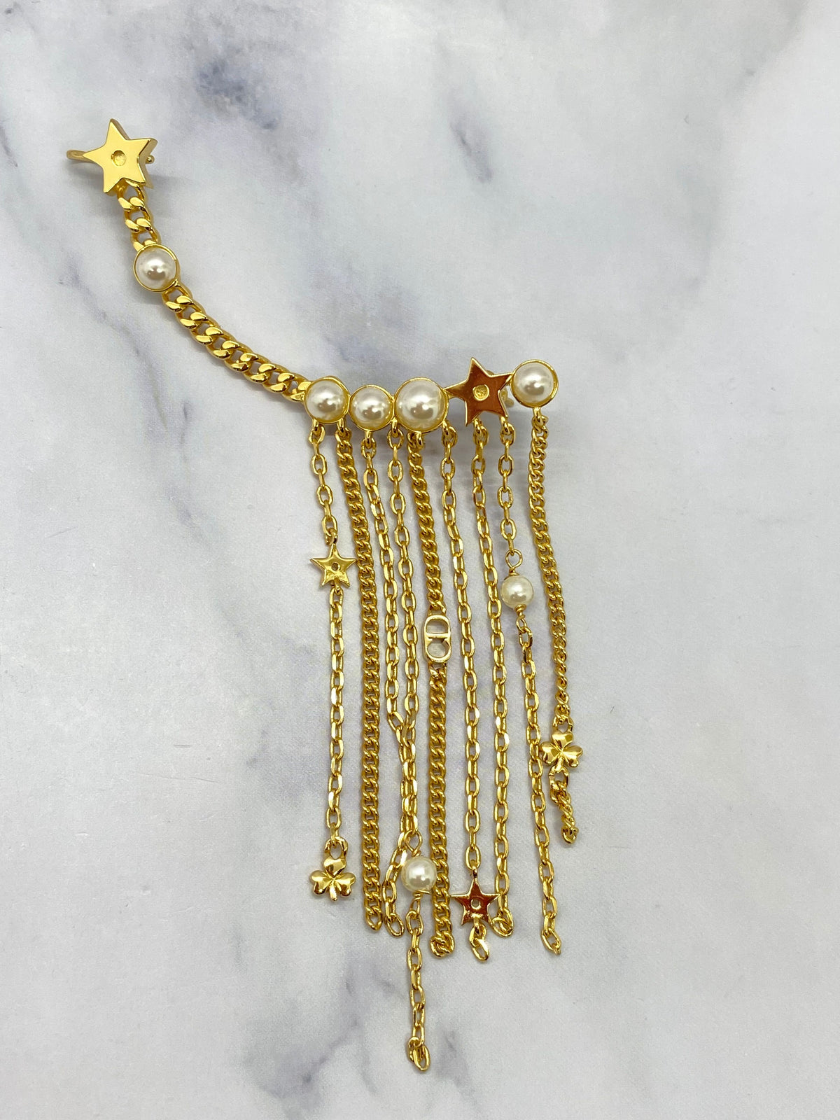 CHRISTIAN DIOR Gold Tone Chain Climber Single Earring - Pre owned