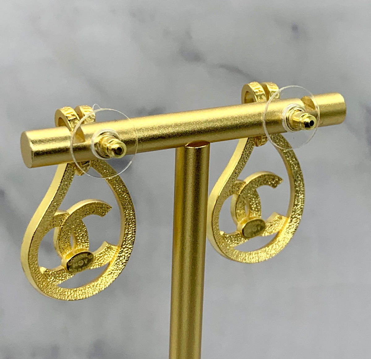 CHANEL CC 1994 Vintage Pendant Earrings - USED