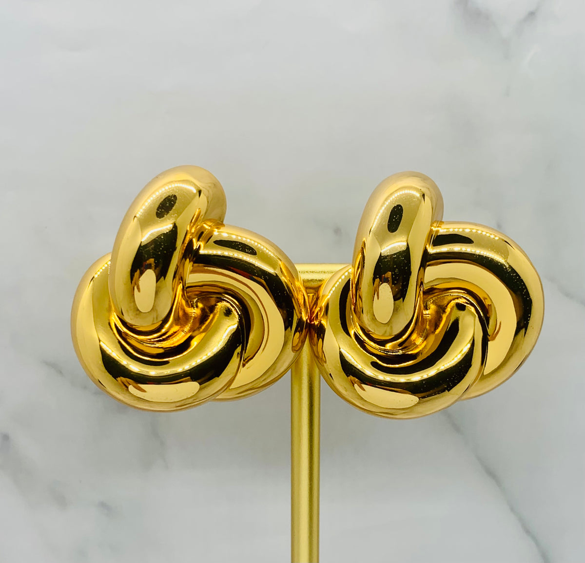 YSL YVES SAINT LAURENT Knot Clip On Earrings - Pre owned