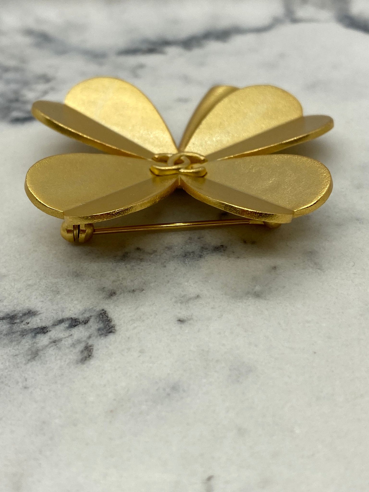 CHANEL CC Vintage Gold Tone Clover Brooch Pin - USED