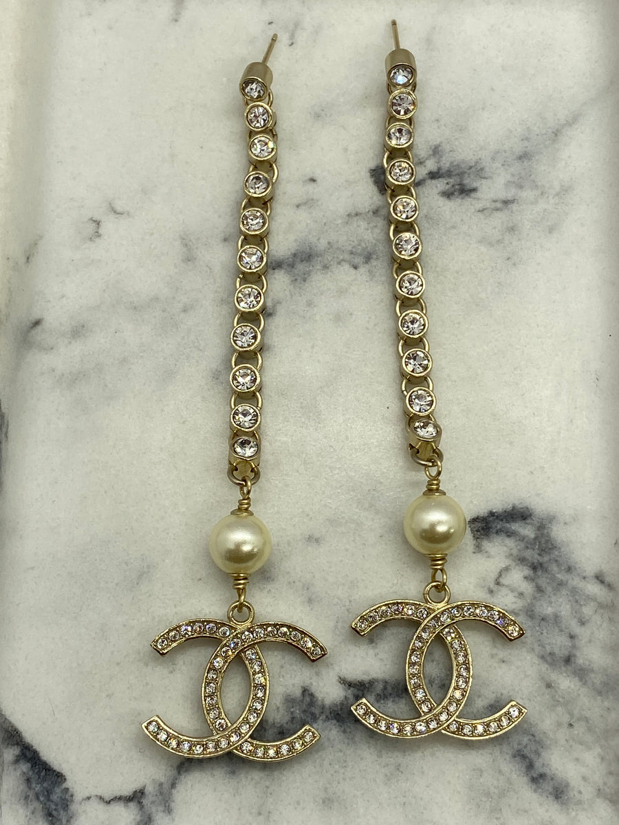 CHANEL CC Rhinestone Pendant Earrings - Pre owned