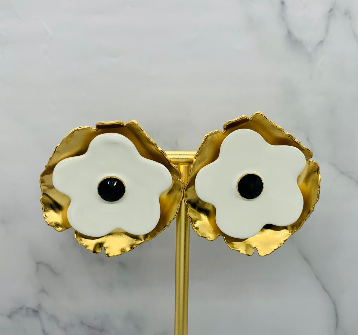 YSL YVES SAINT LAURENT Clip On Daisy Earrings - Pre owned