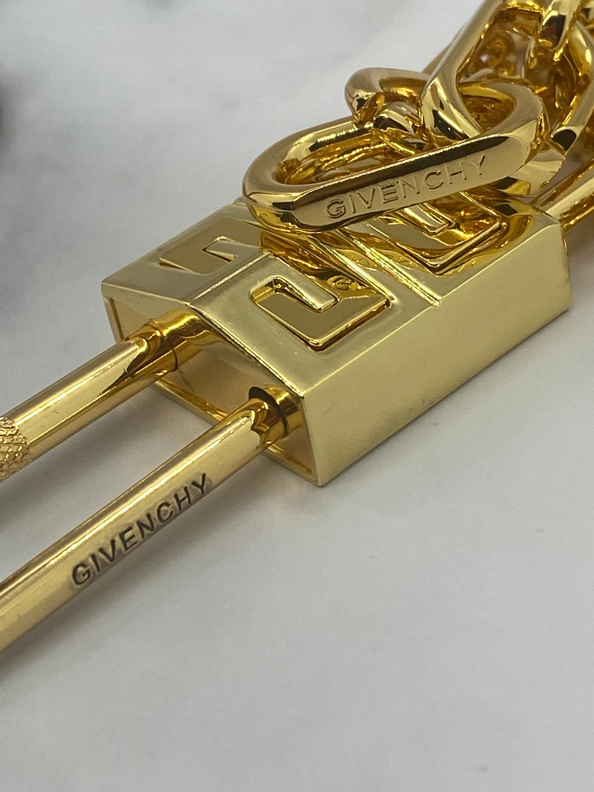 GIVENCHY Gold Tone Large Padlock Statement Necklace - Pre owned