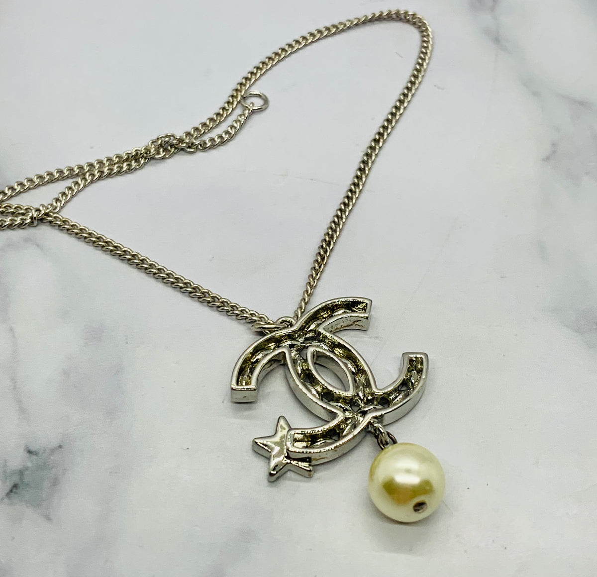 CHANEL CC Rhinestone Star Pendant Necklace - Pre owned