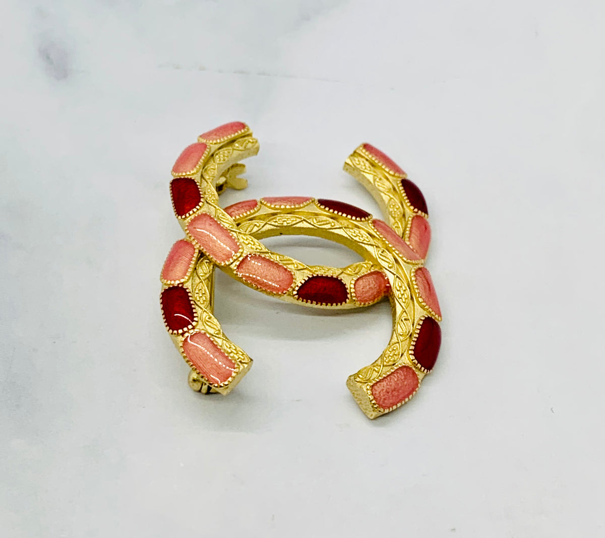 Chanel - Red & Pink CC Pin Brooch - Pre owned