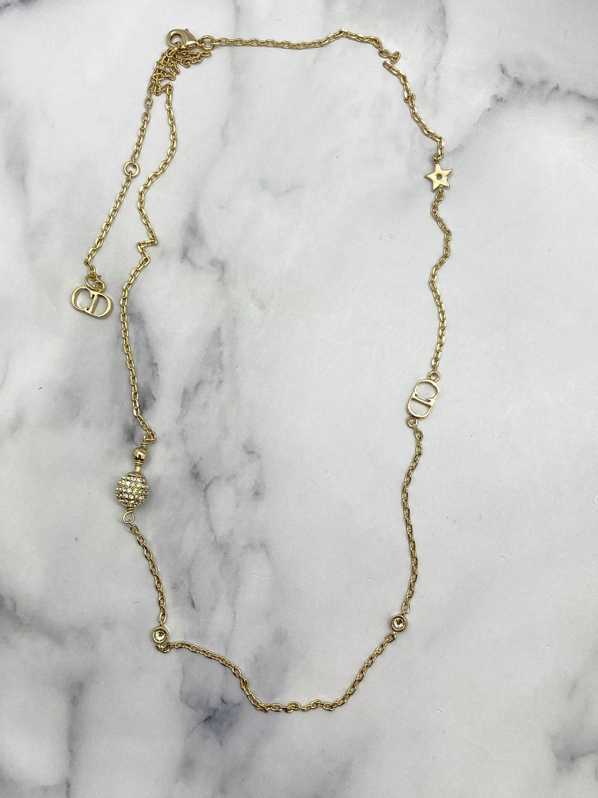 CHRISTIAN DIOR CD Light Gold Tone Chain Necklace - Pre owned