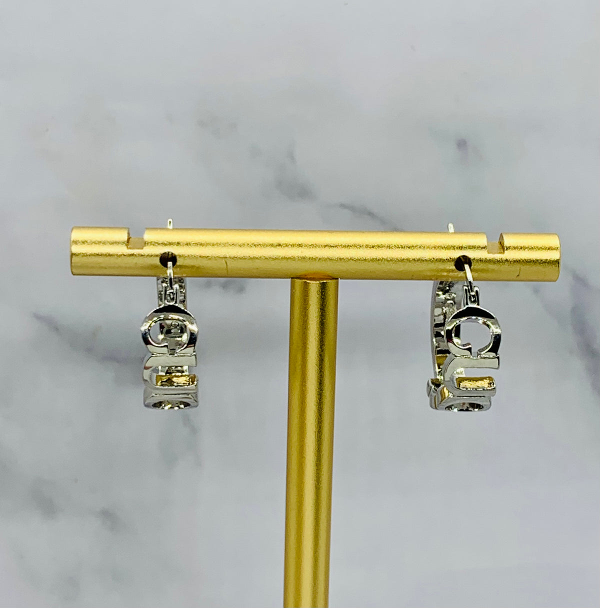 GUCCI Silver Tone Hoop Earrings - Pre owned