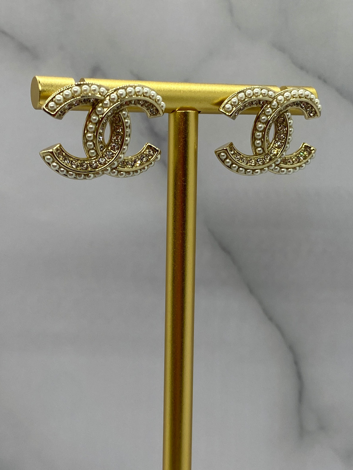 CHANEL CC Gold Tone Pearl & Rhinestone Small Earrings - Pre owned