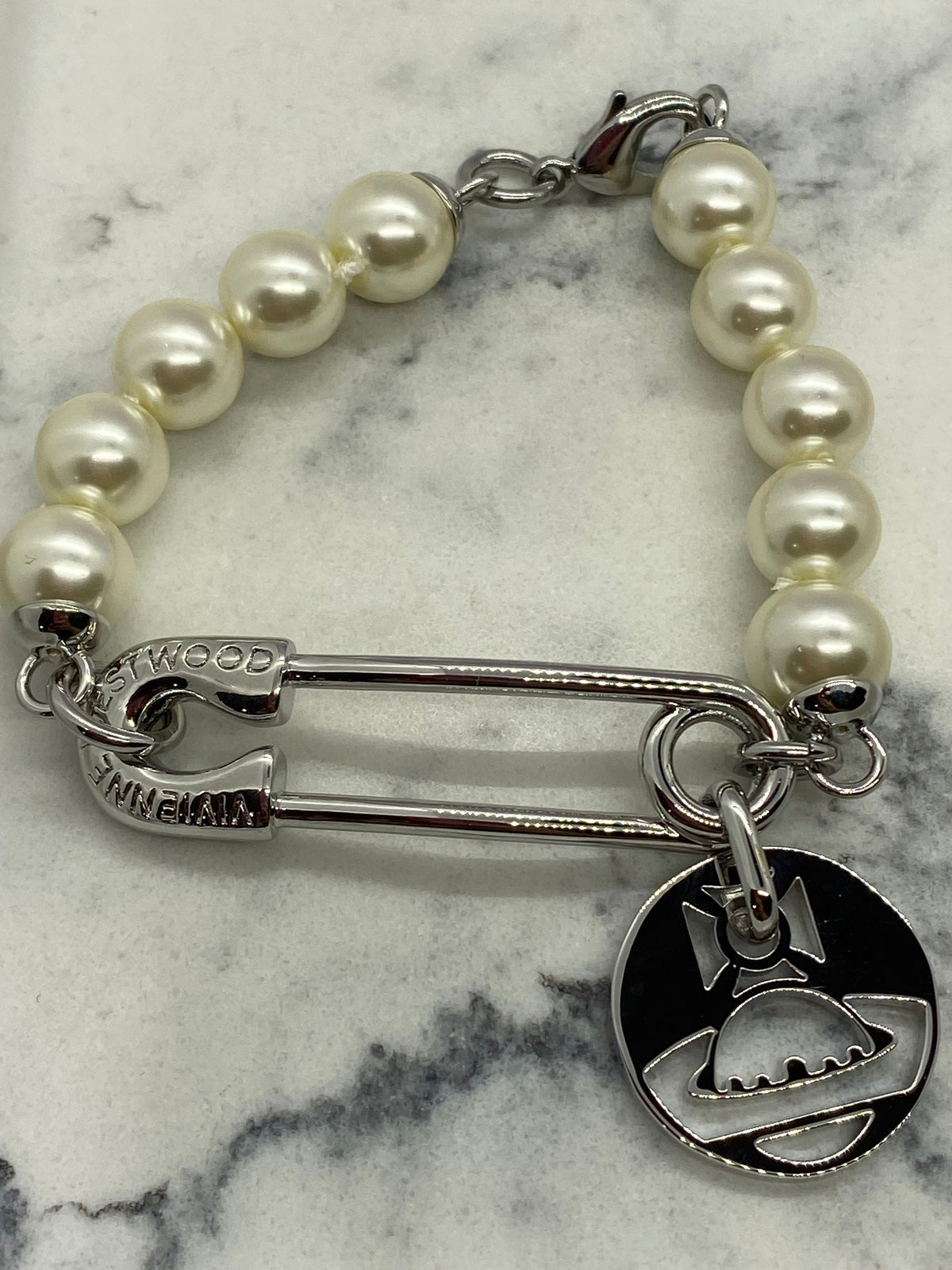 VIVIENNE WESTWOOD Silver Tone Safety Pin Pearl Bracelet - Pre owned
