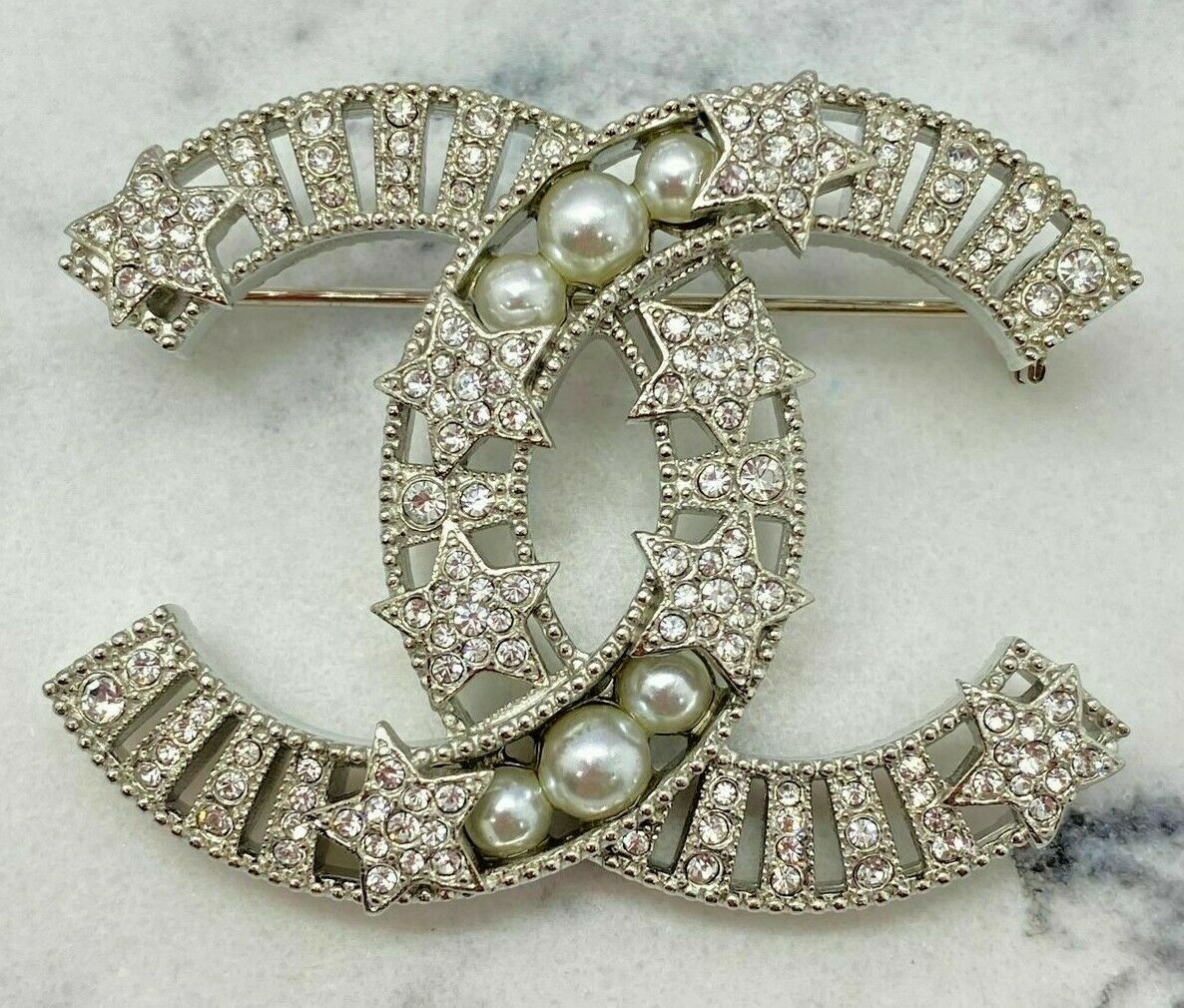 CHANEL CC Silver & Rhinestone Star Brooch Pin - Pre owned