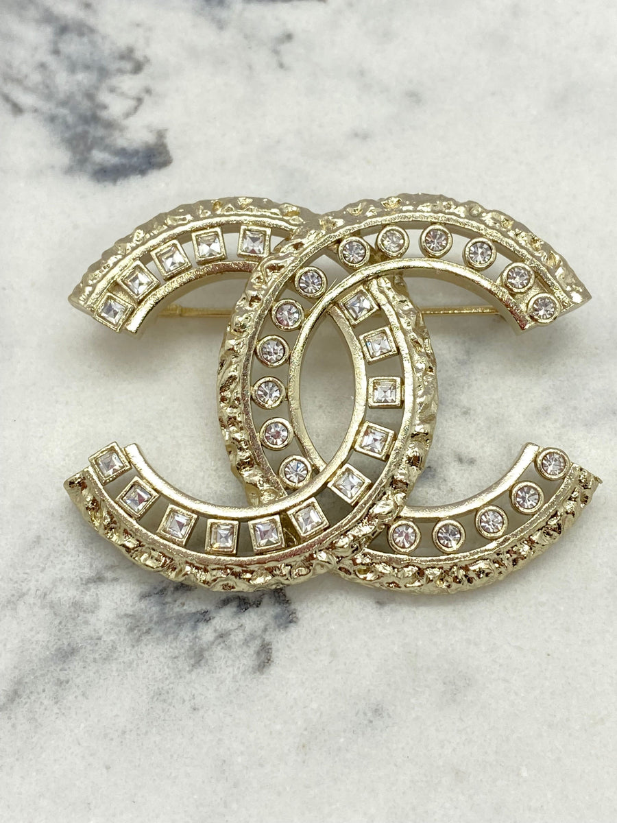 CHANEL CC Light Gold Rhinestone Brooch Pin - USED