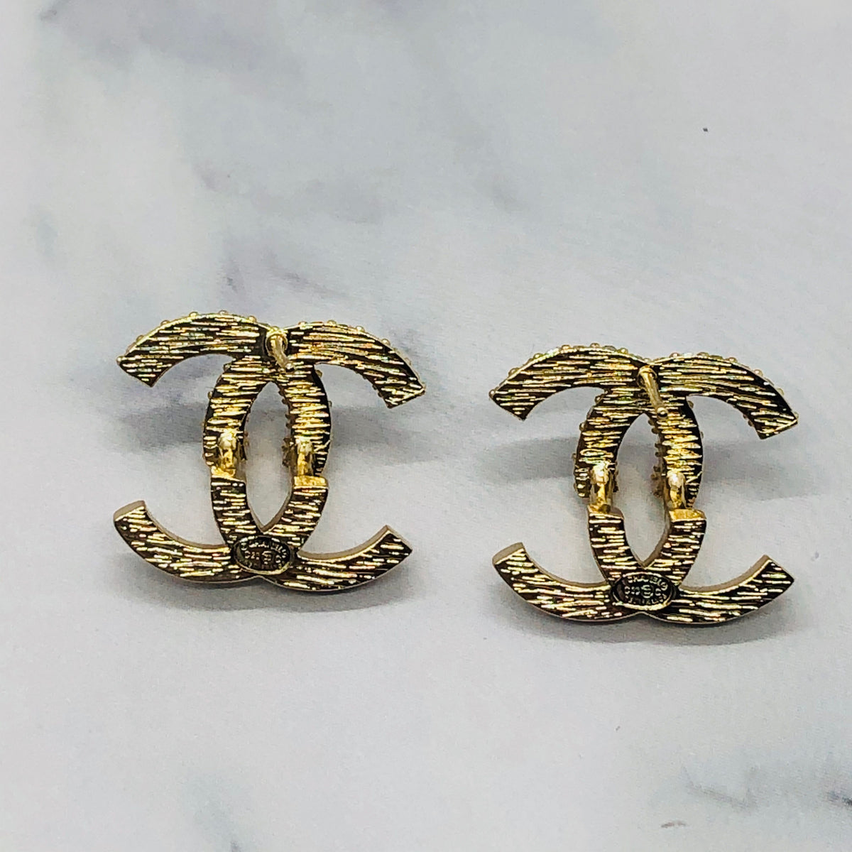 CHANEL CC Rhinestone Abstract Earrings - Pre owned