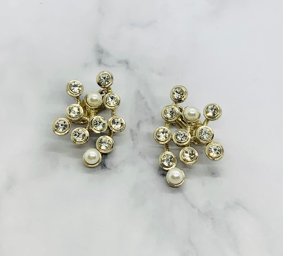 CHRISTIAN DIOR Rhinestone Cluster Clip On Earrings - Pre owned