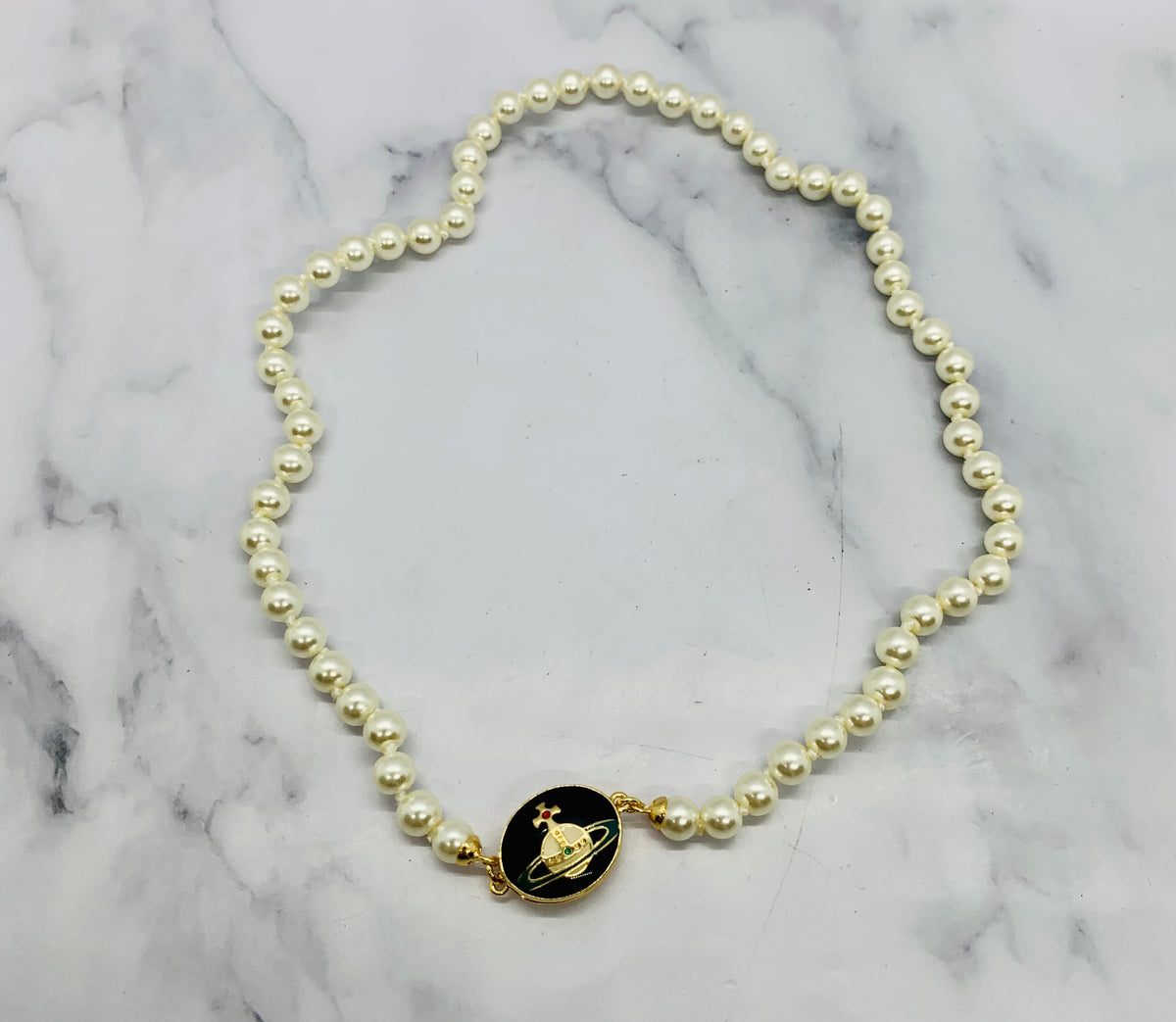 VIVENNE WESTWOOD Pearl Necklace - Pre owned