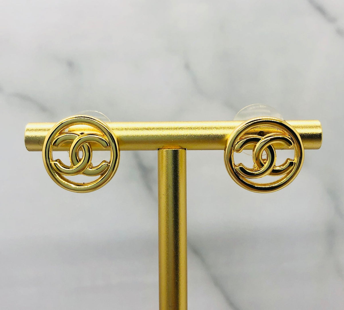 CHANEL CC Gold Tone Circle Earrings - Pre owned