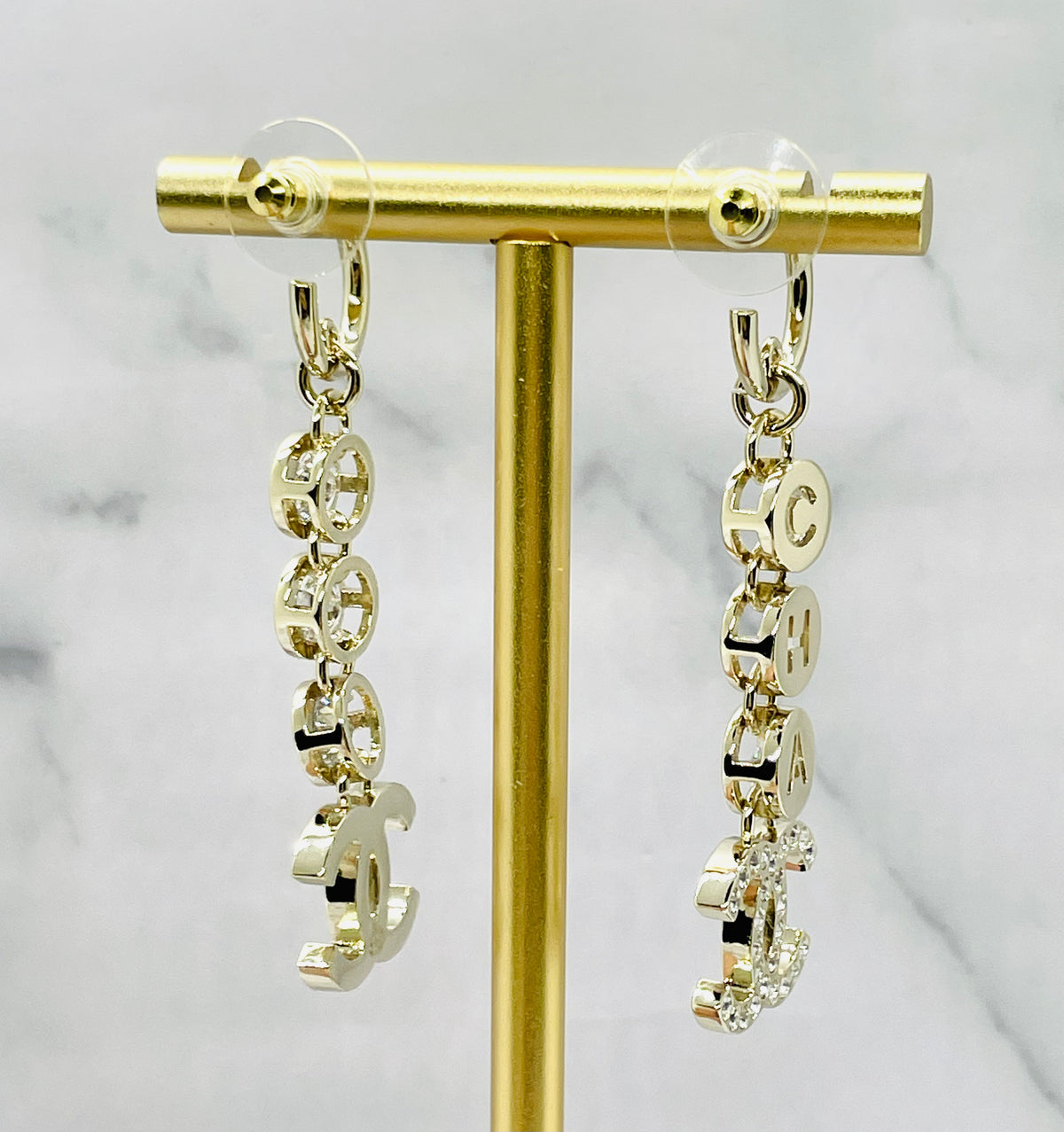 CHANEL CC Rhinestone Pendant Earrings - Pre owned