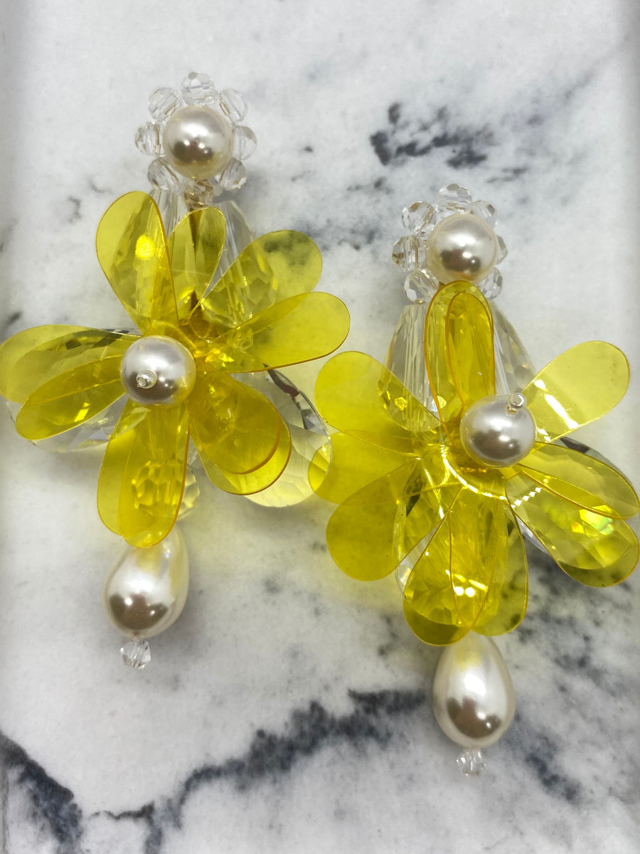 SIMONE ROCHA Yellow Plastic & Pearls Luxury Earrings - Pre owned