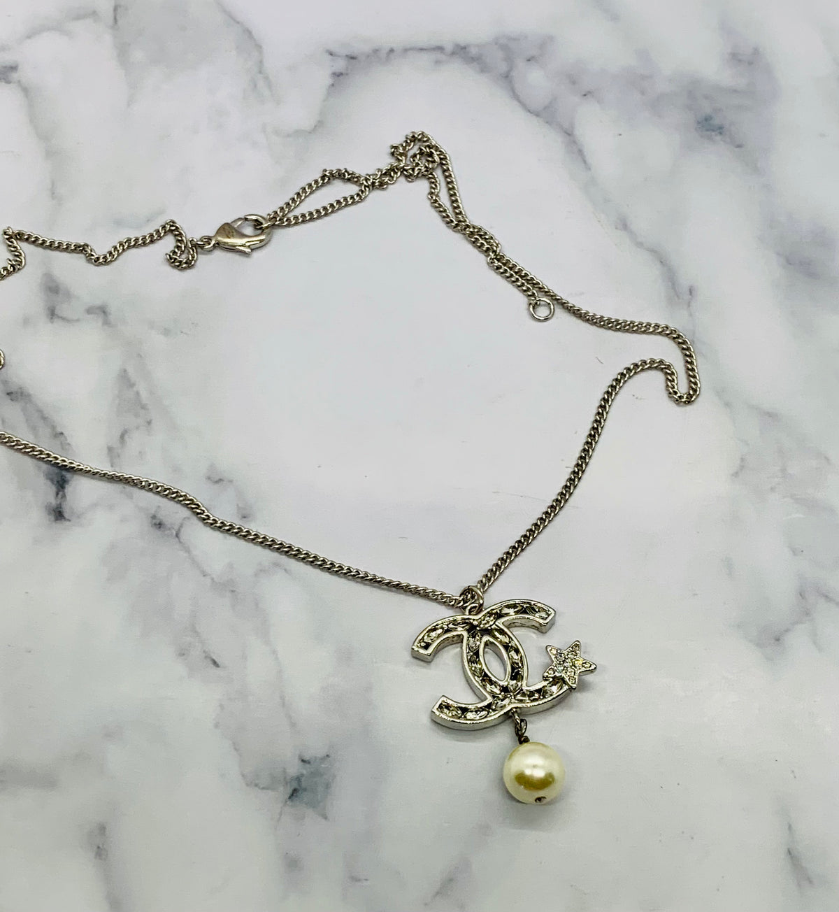 CHANEL CC Rhinestone Star Pendant Necklace - Pre owned